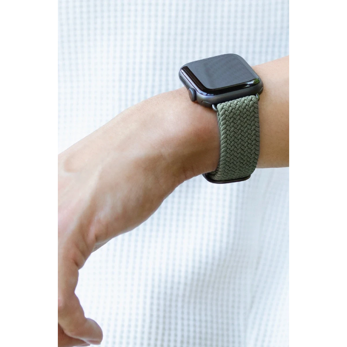 Uniq Apple Watch 41mm Aspen Örgülü Kordon - Yeşil