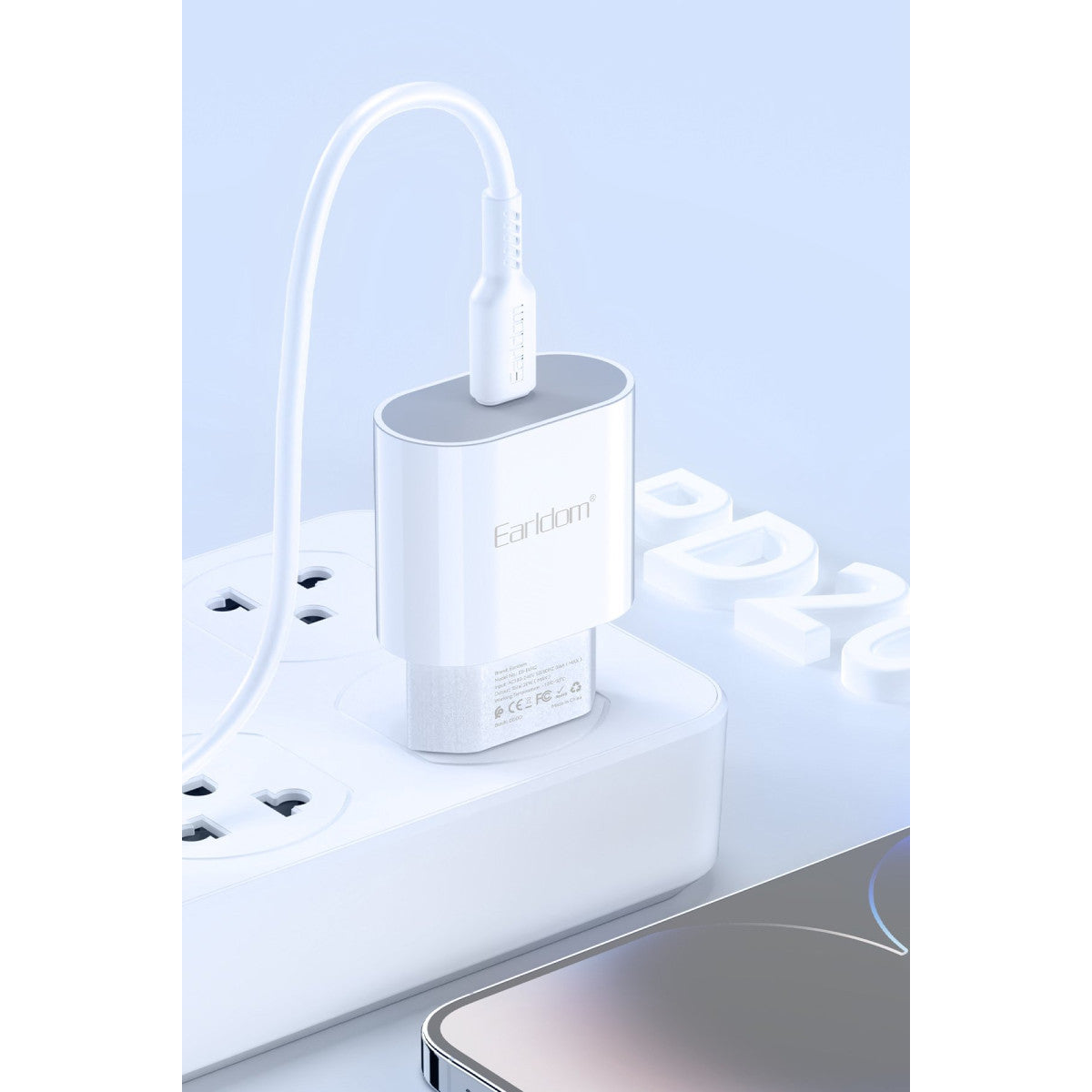 Earldom ES-EU42C 20W Type-C Çıkışlı Ekstra Type-C to Type-C Kablolu PD Hızlı Şarj Cihazı