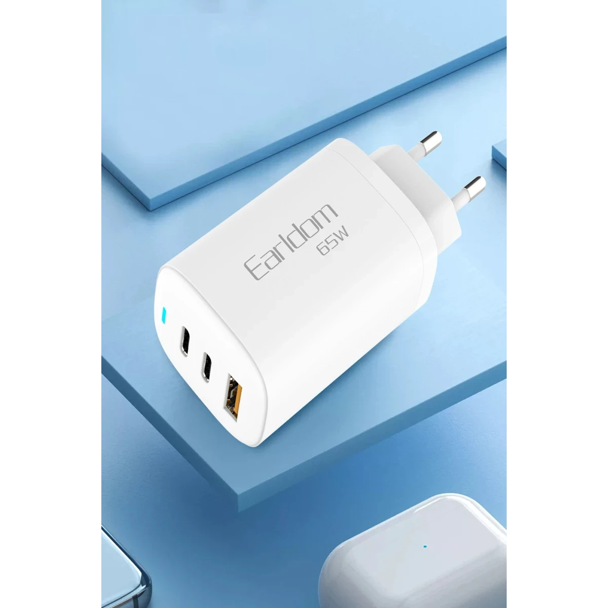 Earldom EU26C 2 Adet 65W Type-C ve 1 Adet 30W USB 3.0 Çıkışlı Ekstra Type-C to Type-C Kablolu GAN Şarj Cihazı - Beyaz