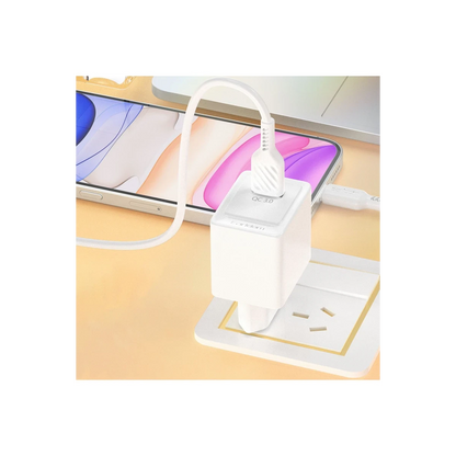 Earldom EU45 18W USB QC 3.0 Çıkışlı ve USB to Lightning Kablolu PD Hızlı Şarj Cihazı - Beyaz