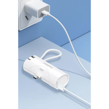 Earldom PD46 5.000 mAh 20W Dahili Type-C Çıkışlı Ekstra Dahili 2.5W Saat Şarj Kablolu PD Hızlı Şarj Mini Powerbank - Beyaz