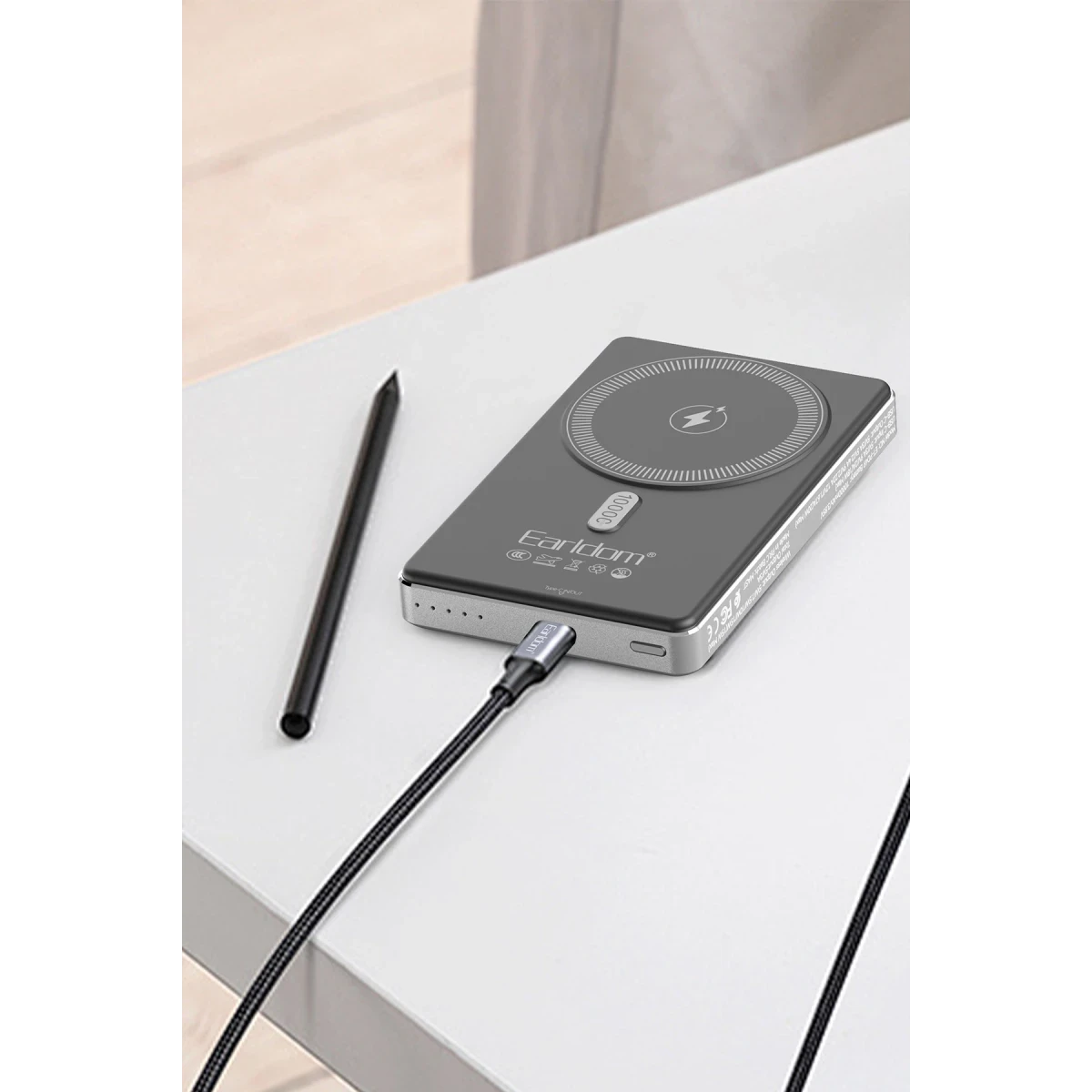 Earldom PD49 10.000 mAh 15W Kablosuz Şarj ve 20W Type-C Çıkışlı PD Hızlı Şarj Powerbank - Siyah