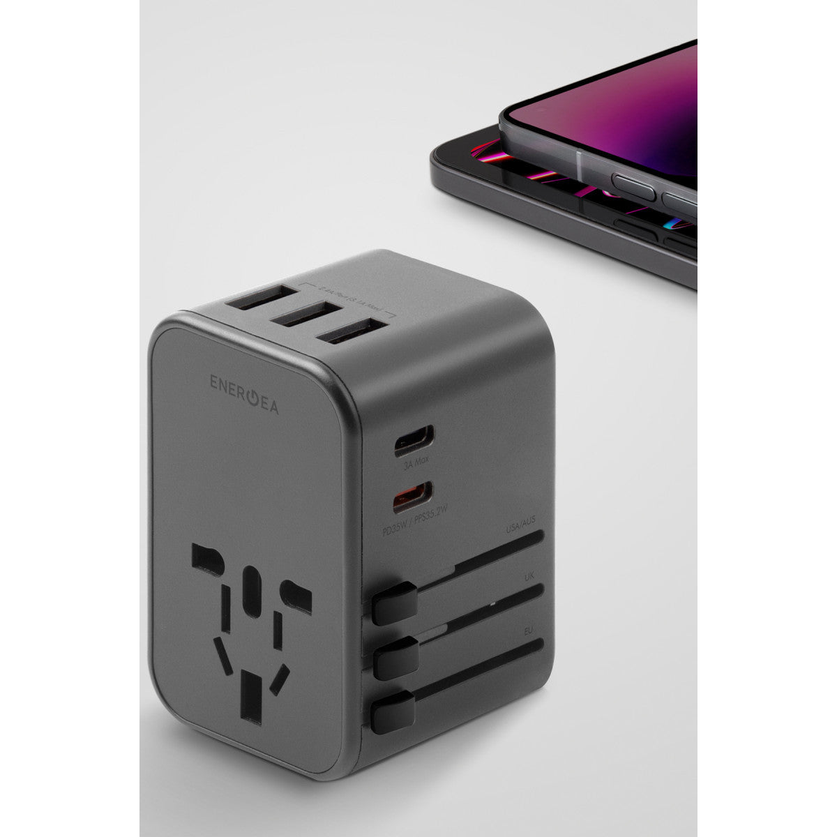 Energea TravelWorld 35 Universal 1 Adet 35W Type-C 1 Adet 15W Type-C ve 3 Adet 12W USB Çıkışlı PD Hızlı Şarj Aleti