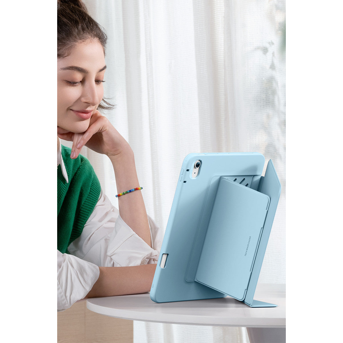 ESR Apple iPad Air 11 (2024) Flip Hybrid Kalemlikli Tablet Kılıfı