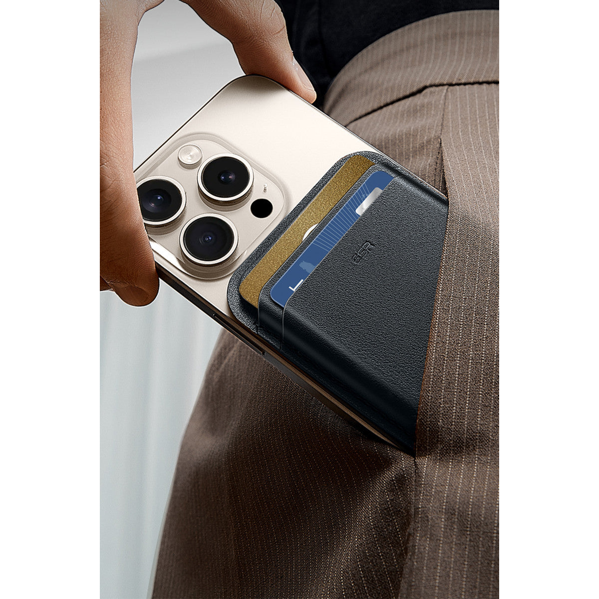 ESR HaloLock Wallet Boost Magsafe Kartlık