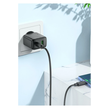 Hoco. CS23A Sunlight 30W 1 Adet Type-C ve 1 Adet USB 3.0 QC Çıkışlı Ekstra Type-C to Type-C Kablolu PD Hızlı Şarj Aleti - Siyah