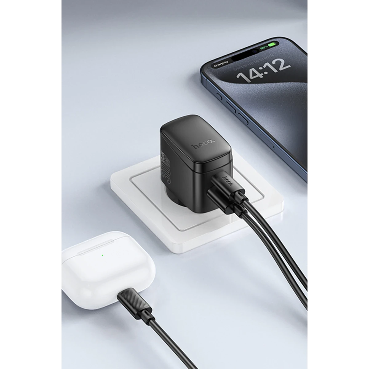 Hoco. CS61A Bright 30W 1 Adet Type-C ve 1 Adet USB 3.0 QC Çıkışlı Ekstra Type-C to Type-C Kablolu PD Hızlı Şarj Aleti - Siyah