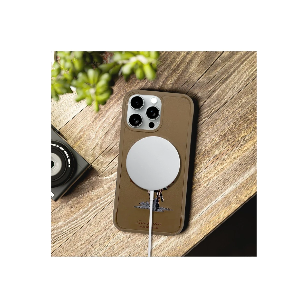 Santa Barbara Polo Racquet Club Apple iPhone 16 Aubrey Magsafe Kapak - Gold