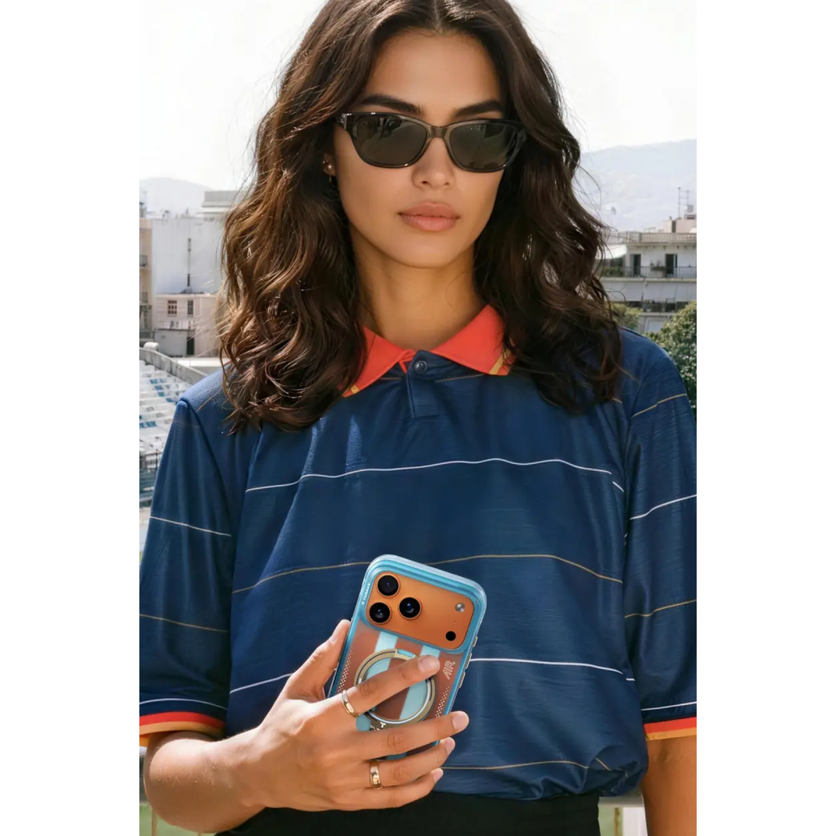 Torras Apple iPhone 17 Pro OStand Q3 Air World Cup Serisi Magsafe Kılıf