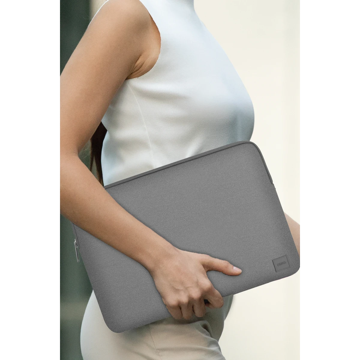 Uniq Cyprus Su Geçirmez Neopren Kumaş 14inç Laptop Çanta - Gri