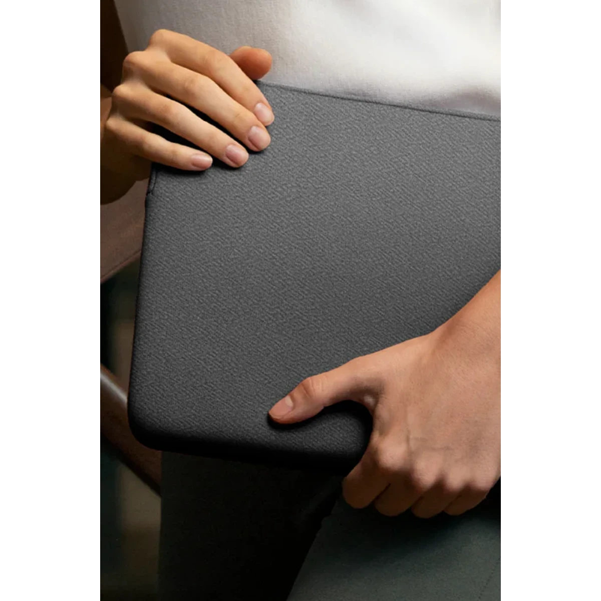 Uniq Cyprus Su Geçirmez Neopren Kumaş 14inç Laptop Çanta - Pembe