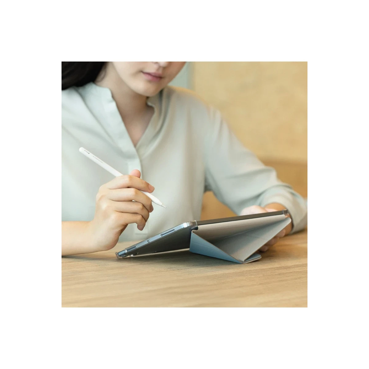 Uniq Apple iPad Air 4 10.9 Camden Katlanabilir Tablet Kapak - Pembe