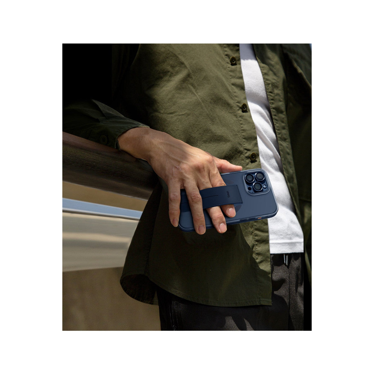 Uniq Apple iPhone 15 Pro Max Heldro Magsafe Kapak
