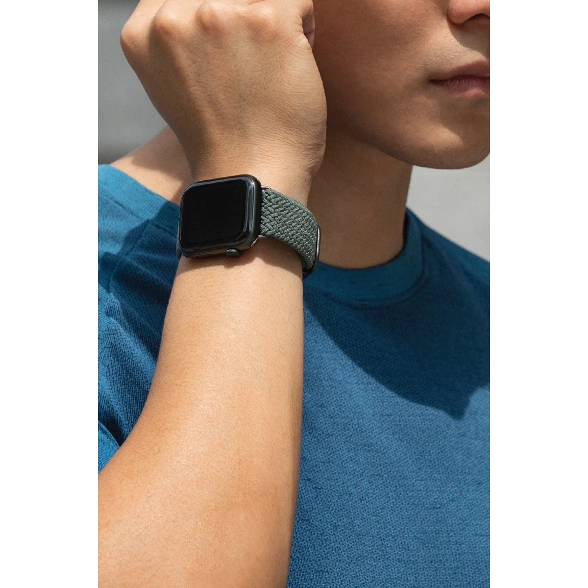 Uniq Apple Watch 41mm Aspen Örgülü Kordon - Yeşil