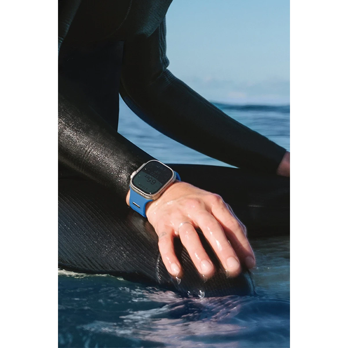 Uniq Apple Watch Ultra 49mm Stride FKM Silikon Kordon - Turuncu