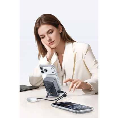 Yesido MH103 20.000 mAh 22.5W PD Hızlı Şarj ve 15W Kablosuz Şarj Destekli Priz Uçlu Powerbank