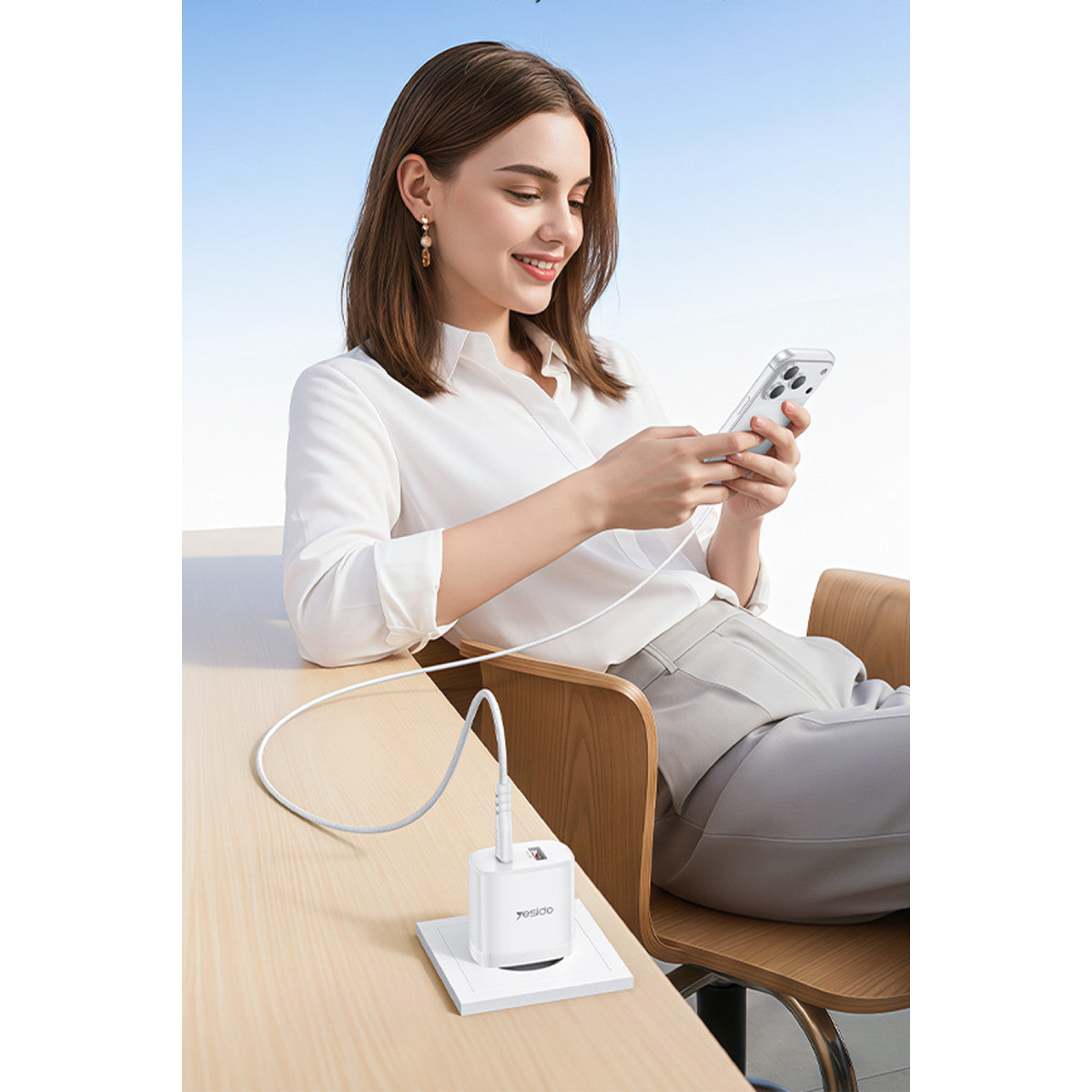 Yesido YC106 20W USB-A ve Type-C Çıkışlı Type-C to Type-C Kablolu PD Şarj Cihazı