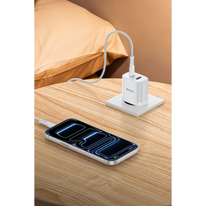 Yesido YC108 35W USB-A ve Type-C Çıkışlı ve 1M Type-C to Type-C Kablolu PD Şarj Cihazı - Beyaz