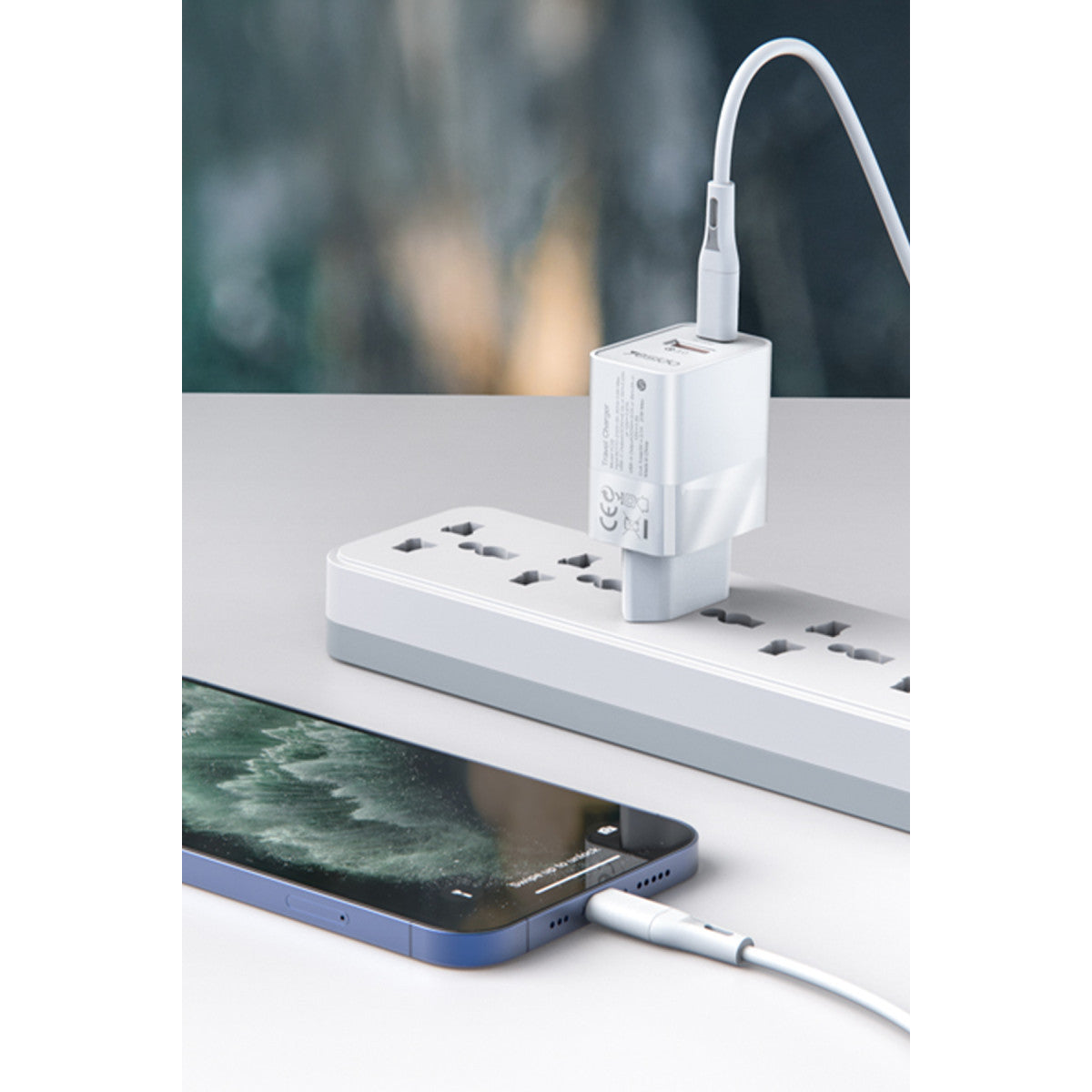 Yesido YC32 20W Type-C Çıkışlı PD Hızlı Şarj Cihazı