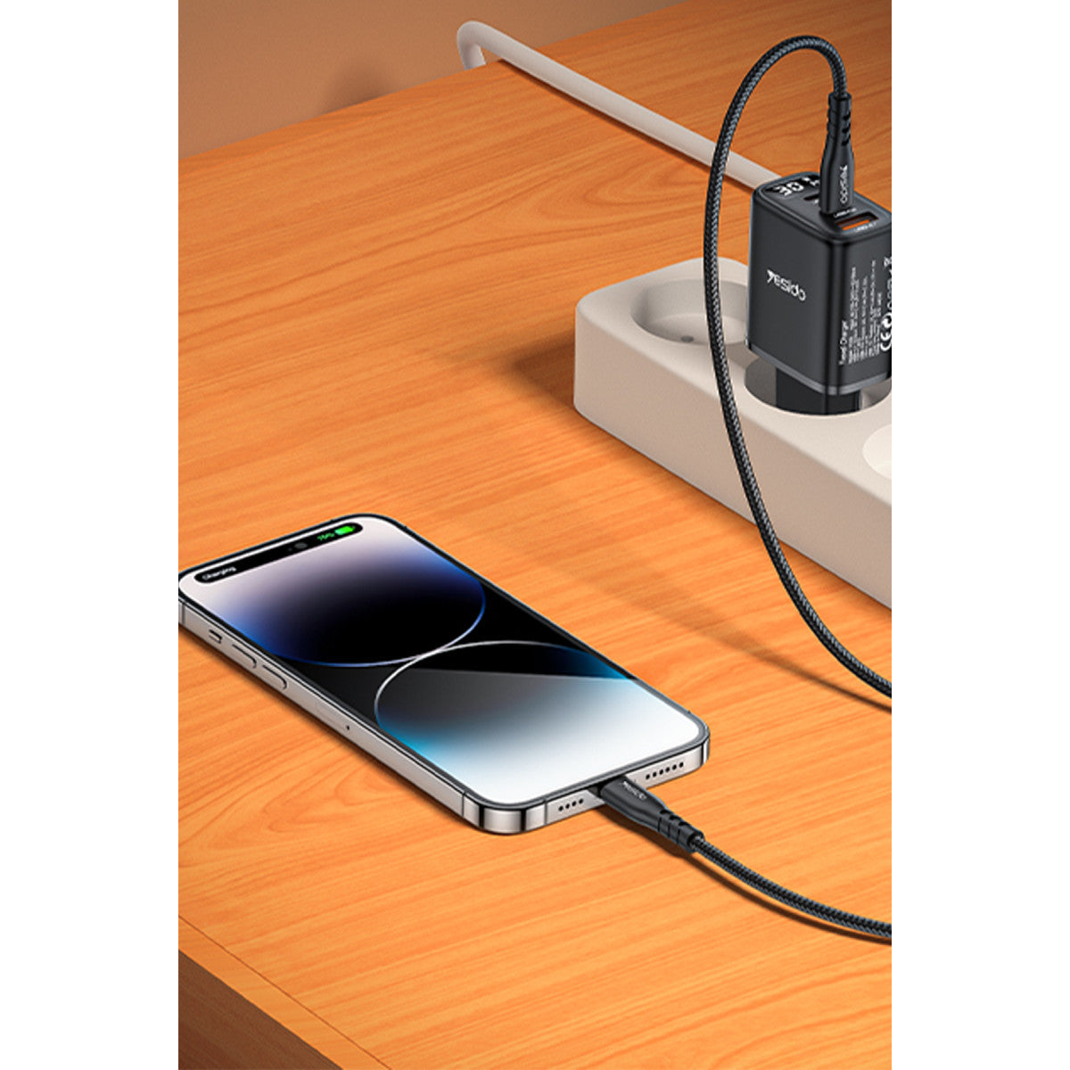 Yesido YC69 Dijital Göstergeli 1 Adet 30W USB ve 2 Adet 30W Type-C Çıkışlı PD Hızlı Şarj Cihazı