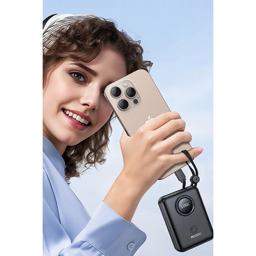 Yesido YP64 10.000 mAh Dijital Göstergeli Dahili Type-C ve Lightning Kablolu PD Mini Powerbank